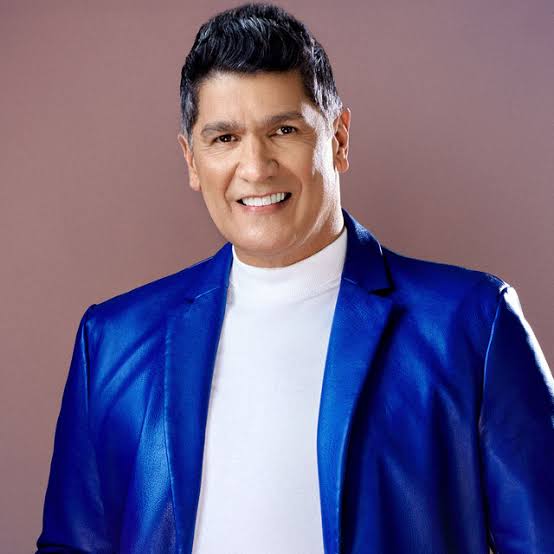 Eddy Herrera presentará los Premios Soberano 2025