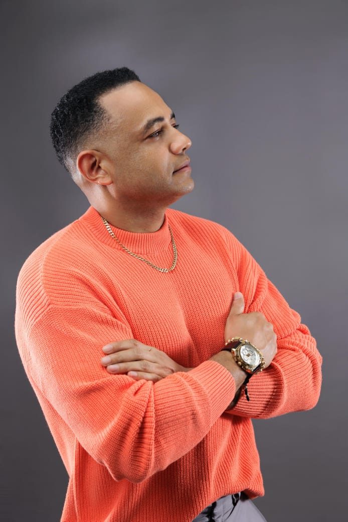 Yovanny Polanco: el rey del merengue tipico que mantiene viva la tradicion dominicana