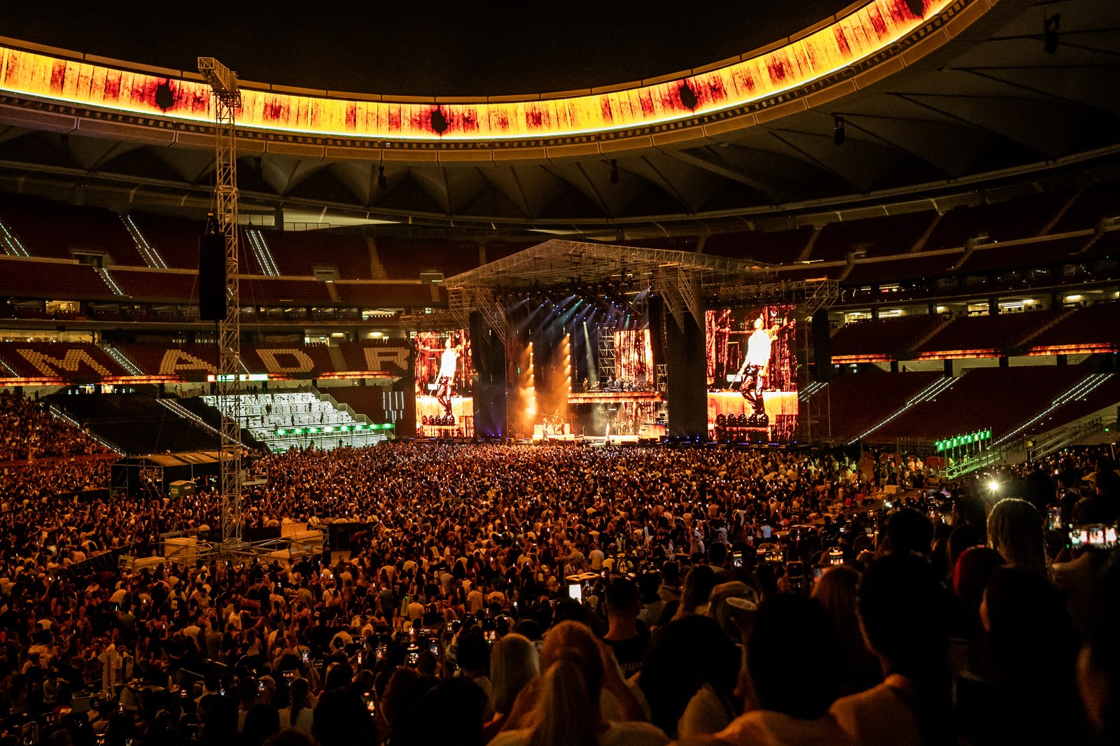 Concierto de Romeo Santos en el Metropolitano de Madrid a casa llena